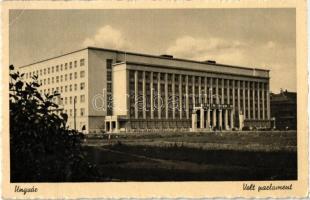 Ungvár, Uzhorod; a volt parlament / the former parliament building  (Rb)