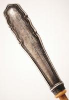 Antik salátás kanál és villa, csont, ezüst (Ag.) nyéllel, jelzettek, h: 25,5 cm