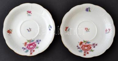 Herendi virágmintás csésze + 2 db alj, kézzel festettek, jelzettek (az egyik koronás), nagyon apró k...