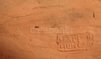 Jelzett kisfú a libákkal, festett kerámia, kopott, m:17 cm, h:13 cm