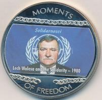 Libéria 2004. 10$ "Szabadság pillanatai - Lech Walesa és a Szolidaritás 1980" multicolor tanúsítvánnyal T:PP kis ujjlenyomat  Liberia 2004. 10 Dollar "Moments of Freedom - Lech Walesa and the Solidarity 1980" multicolor, with certificate C:PP small fingerprint