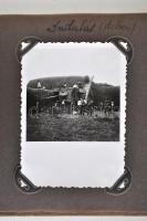 1940 Cséplőmunkások. 21 db 8x6 cm-es feliratozott fotó 18x12 cm-es vászonkötésű albumba rendezve