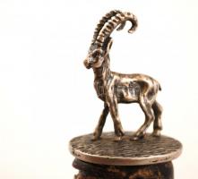 Díszes kecskeszarv markolatú vadászkés, Solingen pengével, jelzett (Hirschkrone), bőr hüvelyben, fém...