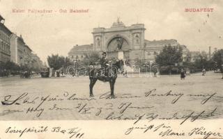 Budapest VII. Keleti pályaudvar, Ost-Bahnhof, lovasrendőr