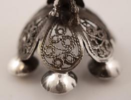 Ezüst (Ag.) fűszertartó párban szintetikus kővel, jelzett, m:8 cm (2×) nettó:104 g (együtt a kettő)