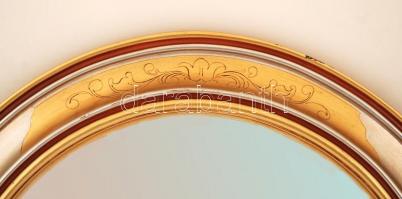 Dekoratív ovális tükör, arany és ezüstözött fa keretben ,karcolt mintákkal, több helyen kopott, mets...