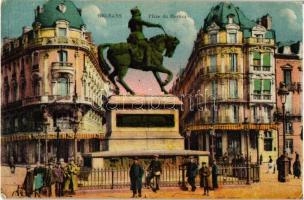 33 db RÉGI városképes képeslap, egy kihajtható és egy kisméretű képeslappal, vegyes minőség / 33 old...