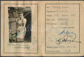 1941 A Nyilaskeresztes párt fényképes tagsági igazolványa tagsági bélyegekkel