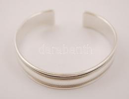 Ezüst karkötő, Ag., nettó: 33gr., jelzett, d:6cm / Silver bracelet, Ag, net.. 33gr, marked, d:6cm