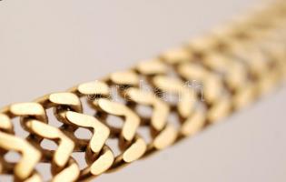 18 K arany nyaklánc, kapcsos szerkezettel. Jelzett. 43 cm Nettó 34,2 g / 18 C gold necklace 43cm  ne...