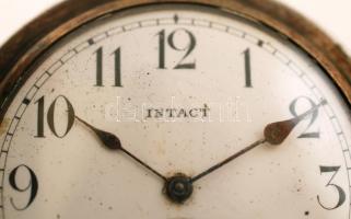 Intact márkájú, vadász jelenettel díszített duplafedeles ezüst svájci zsebóra. Jól működő szerkezett...