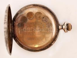 Intact márkájú, vadász jelenettel díszített duplafedeles ezüst svájci zsebóra. Jól működő szerkezett...