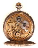 Intact márkájú, vadász jelenettel díszített duplafedeles ezüst svájci zsebóra. Jól működő szerkezett...