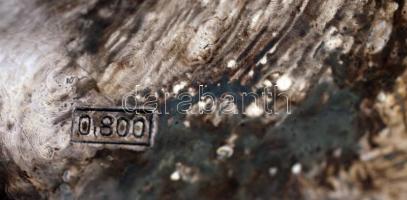 Intact márkájú, vadász jelenettel díszített duplafedeles ezüst svájci zsebóra. Jól működő szerkezett...