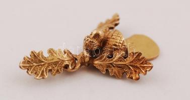 Arany vadász medál, 14k,  Au., nettó: 3,8gr.,  jelzett / Gold hunter pendant, 14k, Au, net., 3.8 gr....