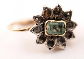 Arany fülbevaló pár kővel, 14k,  Au., bruttó: 4,6gr.,  jelzett/ Pair of gold earrings with stones, 1...