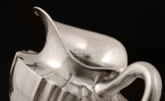 Ezüst trébelt kiöntő, Ag., nettó: 205gr., Klein Mózes., Budapest, mesterjeggyel ill., eredeti matric...