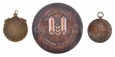 3db-os érem és jelvény tétel: ~1920. "Budapesti Egyetemi Athletikai Club versenydíja / Virtvti ...