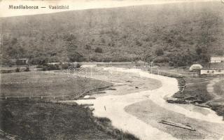 Mezőlaborc, Medzilaborce; vasúti híd, kiadja Schönfeld Sámuel / railway bridge (EK)