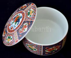 Kínai porcelán bonbonier, matricás, hibátlan, jelzett, d: 9,5 cm, m: 4,5 cm