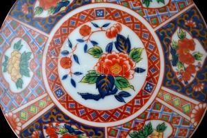 Kínai porcelán bonbonier, matricás, hibátlan, jelzett, d: 9,5 cm, m: 4,5 cm