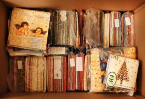 Kb. 1400 darab különböző karácsonyi, téli, ünnepi témájú modern szalvéta szép állapotban