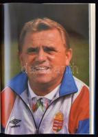 Sport '91. Bp., 1992, Magyar Olimpiai Bizottság. Kiadói modern keménykötésben. Számos egész old...