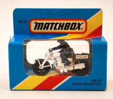 Matchbox MB 33 rendőr motor, 1981 Made in Macau. Hibátlan autó, eredeti dobozában, h:7 cm