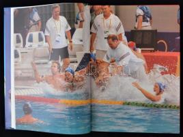 Sydney 2000. A XXVII. nyári olimpiai játékok könyve. Bp., 2000, Ringier. Kiadói modern, keménykötésb...