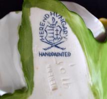 Herendi sárga porcelán rózsa, kézzel festett, apró lepattanásokkal, jelzett, 9x6 cm