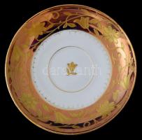 Virágmintás aranyozott porcelán csészék(3 db), 1 db üveg csésze, 4 db porcelán csészealj, kopásnyomo...