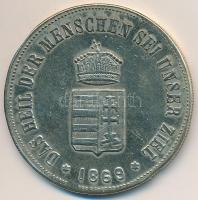 1869. "Az Országos Lelencház alapítására" fém emlékérem német nyelven. "DAS HEIL DER MENSCHEN SEI UNSER ZIEL 1869 / ERINNERUNG AN DAS UNGARISCHE LANDES FINDELHAUS - DESSEN ZIEL IST VERLASSENE KINDER RETTEN U SIE DER TUGEND ZU ERHALTEN" (38mm) T:2,2- ph., k.