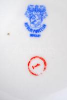 2 db Hollóházi és 1 db Alföldi porcelán korsó, matricás, hibátlan, jelzett, m: 14 és 17 cm