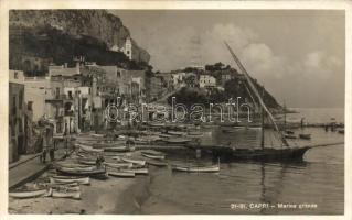 Capri, Marina grande / beach, sailing ships and rowboats