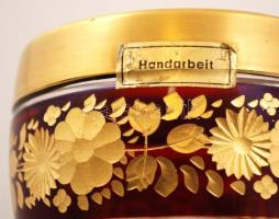 Talpas pohár, aranyozott, csiszolt, metszett, több rétegű, hibátlan, m:13 cm