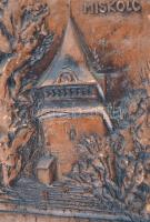 6 db égetett cserép emlékplakett(Miskolc, Kiskunhalas, Harkányfürdő, Szenna, Visegrád), sérülésekkel