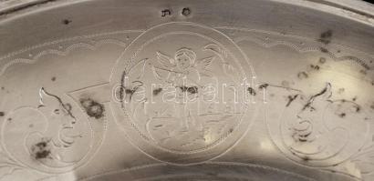 Ezüst (Ag.) füles kínáló tál, jelzett, mesterjeggyel (SH), nettó:235 g, 30×20 cm
