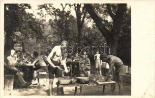 Kálóz, Cserkésztábor, ebéd idő / Hungarian scout camp, cooking, photo