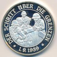 Németország DN "A Második Világháború Dokumentumokban / Határátlépés" ezüstözött fém emlék...