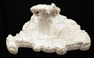 Irredenta asztali dísz. Festett vas, alul jelzett. h: 23 cm, m:13 cm