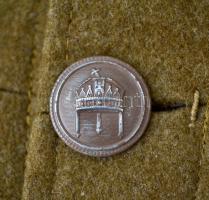 cca 1930-40 Katonai posztókabát, méretjelzés nélkül