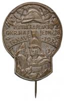 Csehszlovákia 1930. "Nagyszombati Tűzoltó Találkozó 1930" ezüstözött fém kitűző (30x39mm) T:2 Czechoslovakia 1930. "Trnava Firefighter Meeting 1930" silver plated pin (30x39mm) C:XF