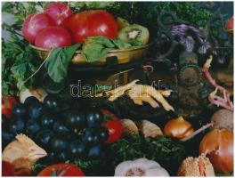 cca 1990 Baki Péter: Csendélet, feliratozott vintage fotóművészeti alkotás, 18x23 cm