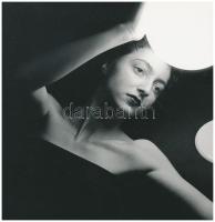 1986 Traumberger Gyula jelzés nélküli vintage fotóművészeti alkotása, 15,5x15 cm