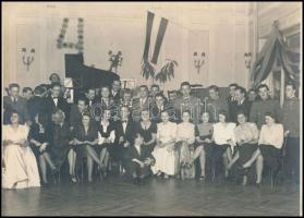 cca 1935 Budapest társasági élete, bálok és bankettek, 4 db pecséttel jelzett vintage riportfotó, 15...