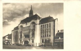 Debrecen, Vármegyeház, Hausner Salamon Bútorüzlete, kiadja Springer Foto könyv- és papírkereskedése (EK)