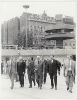 1974. július 4. Kádár János (1912-1989) metró látogatáson, 3 db vintage fotó, 24x18 cm