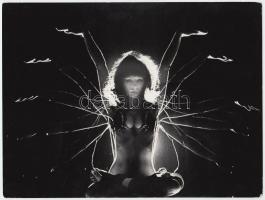 1973 Czakó László: Százkarú Siva, pecséttel jelzett vintage fotóművészeti alkotás, 18x24 cm