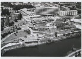 cca 1975 Budapest, Légi fotó a Budai Parkszínpadról, Park vendéglőről és a Flamenco Hotelről, modern nagyítás, 13x18 cm