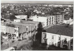 cca 1986 Kunszentmárton várossá nyilvánításának évében, vintage fotó, 17x24 cm